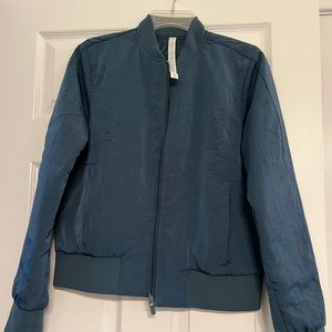 Lululemon size 8 non-stop bomber jacket